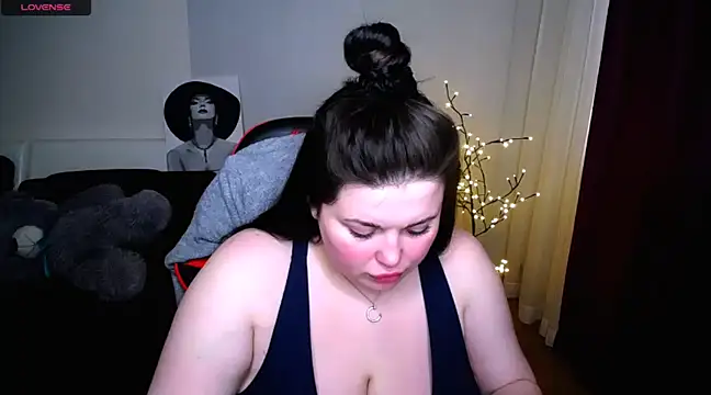 Emily Mo online show from 03-04-25, 09:40