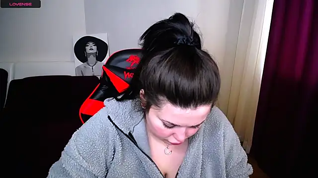 Emily Mo online show from 03-05-25, 09:49