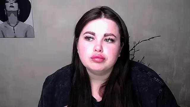 Emily Mo online show from 09-17-25, 05:20