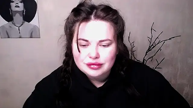 Emily Mo online show from 10-02-25, 05:47