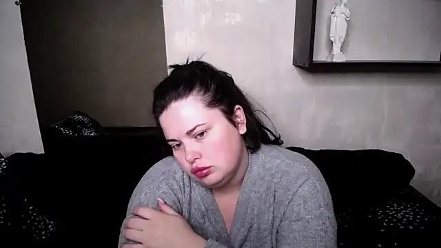 Emily Mo online show from 10-04-25, 05:38