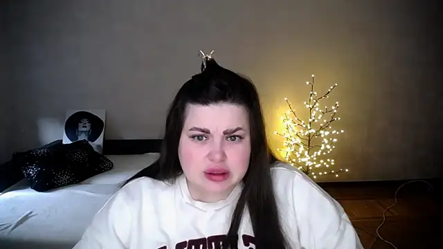 Emily Mo online show from 04-03-26, 06:11