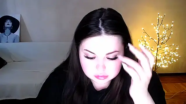 Emily Mo online show from 06-12-26, 05:50