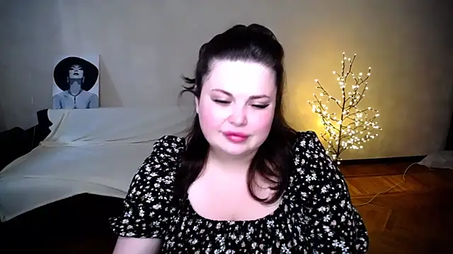 Emily Mo online show from 06-14-26, 05:53