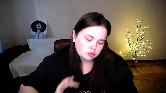 Emily Mo online show from 06-24-26, 06:12