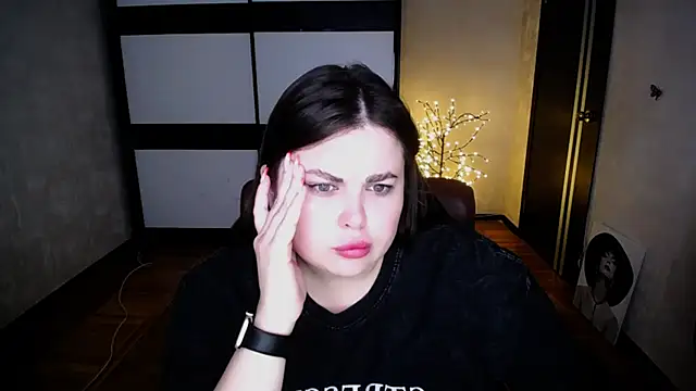 Emily Mo online show from 07-11-26, 05:54