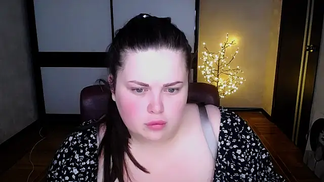 Emily Mo online show from 07-19-26, 05:44