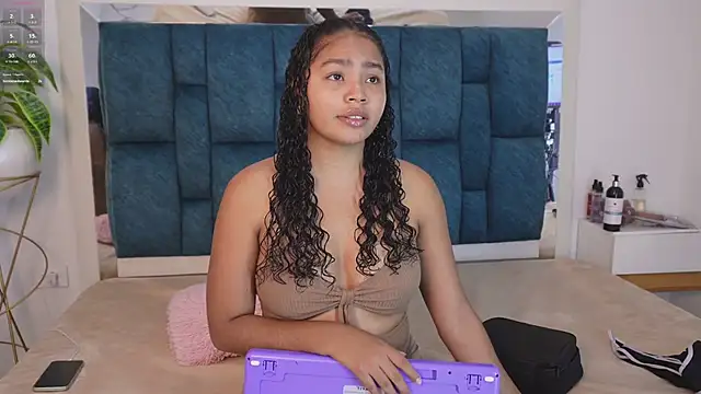 Anais aradia online show from 03-24-26, 07:24