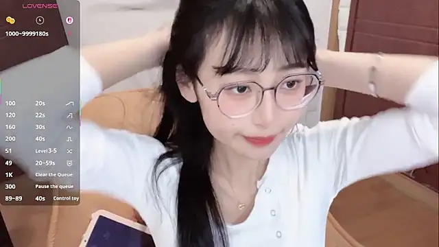 4uoki online show from 04-19-26, 06:07