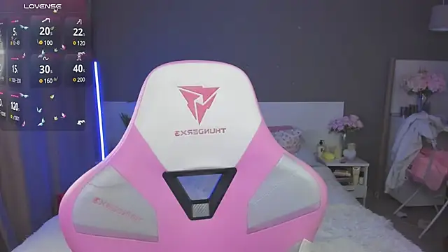 Katie Cooper  online show from 12-14-24, 08:29