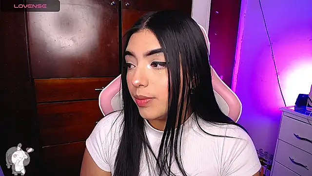 Snapshot of eva_six chatting on 01-07-25, 07:28 eva six online show from 01-07-25, 07:28