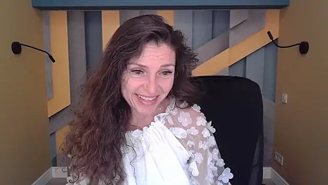 EllaLong online show from 09-16-25, 11:33