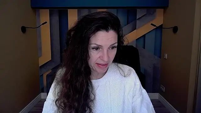 EllaLong online show from 12-20-25, 12:34