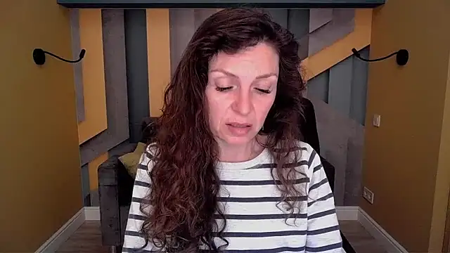 EllaLong online show from 04-11-26, 11:36