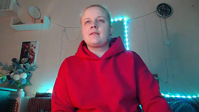 Karolina love  online show from 01-20-25, 05:16