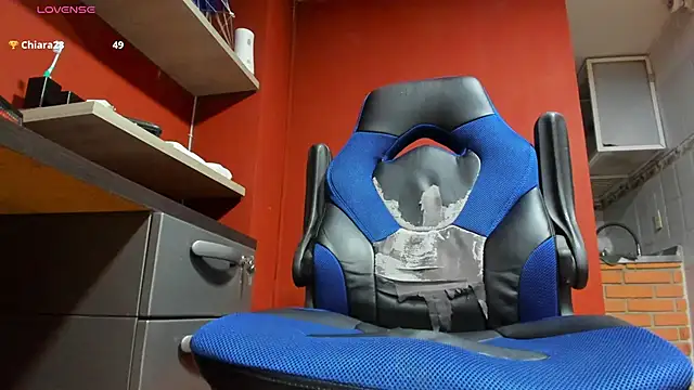 Maxi TheBigDaddy online show from 03-06-25, 07:32