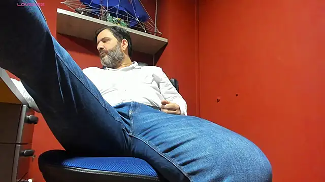 Maxi TheBigDaddy online show from 03-21-25, 01:01