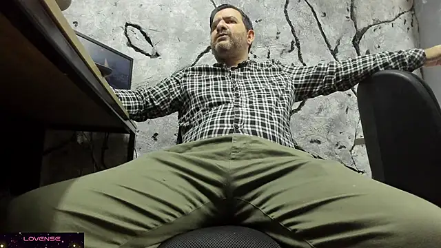 Maxi TheBigDaddy online show from 09-24-25, 10:29