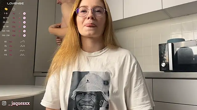 Snapshot of Jaquesxxx chatting on 02-10-25, 02:59 Jaquesxxx online show from 02-10-25, 02:59