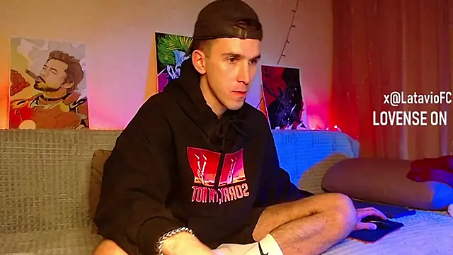 Snapshot of Midnighter_ chatting on 02-11-25, 05:16 Midnighter  online show from 02-11-25, 05:16