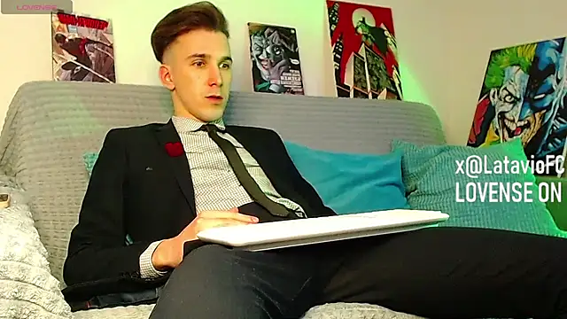 Snapshot of Midnighter_ chatting on 03-13-26, 10:11 Midnighter online show from 03-13-26, 10:11