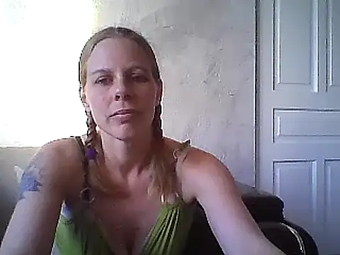 Snapshot of WildScorpio86 chatting on 03-02-25, 02:43 WildScorpio86 online show from 03-02-25, 02:43