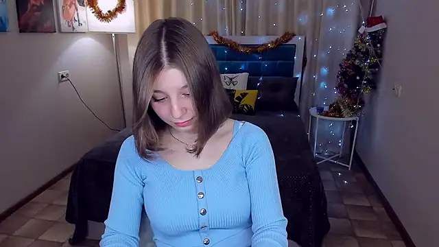 Snapshot of RinaMoore chatting on 01-18-25, 10:17 RinaMoore online show from 01-18-25, 10:17