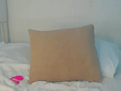 wetmypants online show from 04-06-26, 08:10