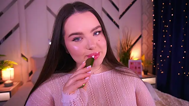 CuteAmberr online show from 02-11-26, 01:32