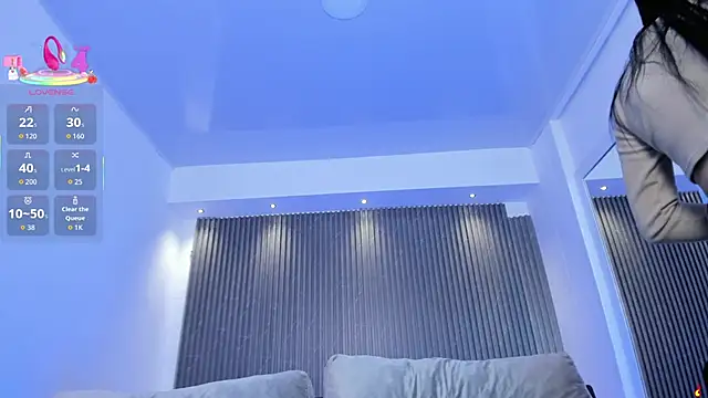 charlottewhitte online show from 09-25-25, 11:47