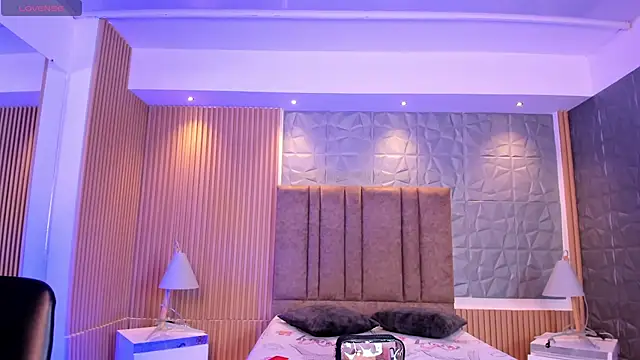 charlottewhitte online show from 10-30-25, 11:22