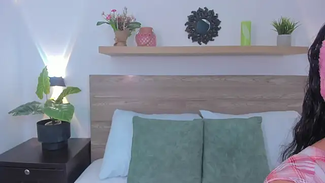 izaro22 online show from 02-19-26, 12:56