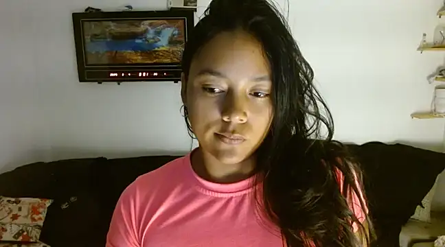 Snapshot of Chiara_petterson chatting on 03-04-25, 05:00 Chiara petterson online show from 03-04-25, 05:00