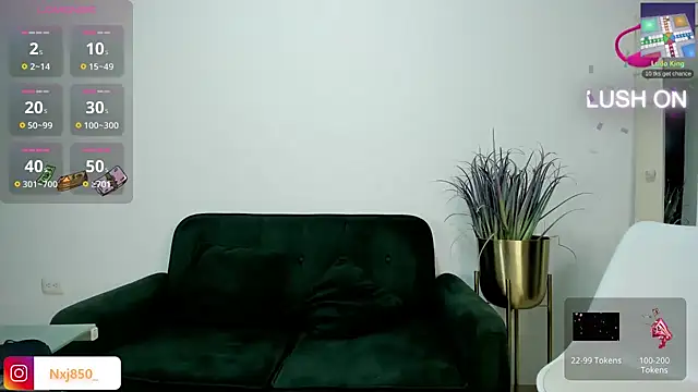 HOTBLACKANDWHITE2 online show from 01-13-25, 12:19