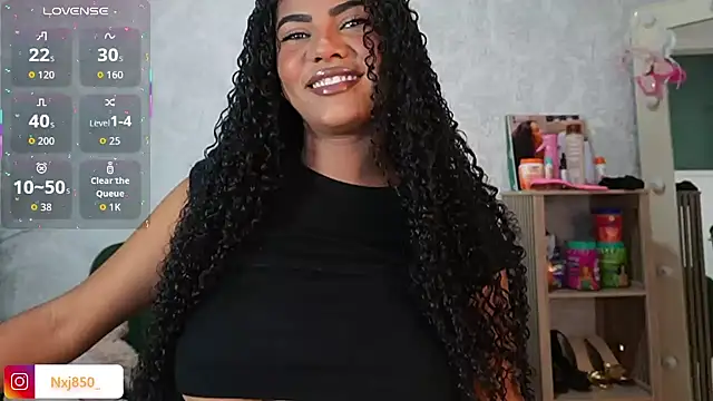 HOTBLACKANDWHITE2 online show from 02-10-26, 09:30