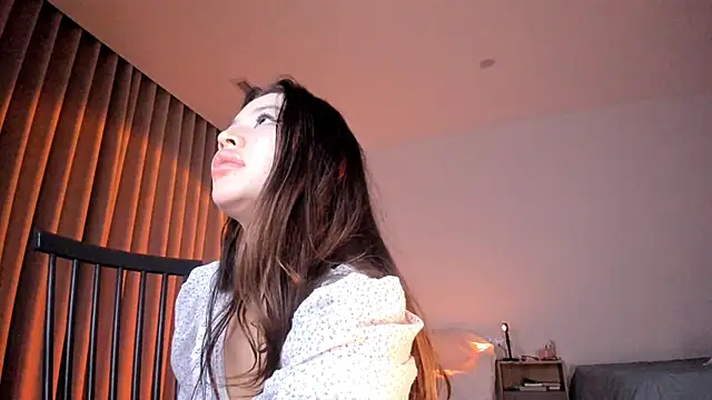 kawaii mia online show from 01-01-25, 03:24