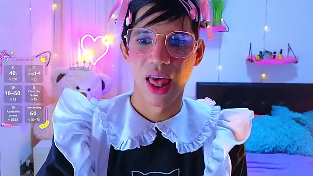 Ariel Femboy  online show from 11-25-25, 03:50