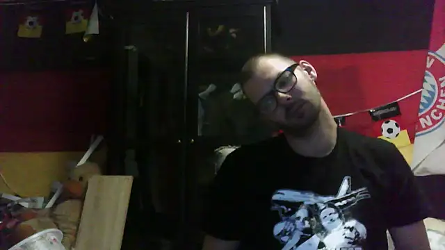 Die-geile-Sau online show from 11-02-25, 05:48