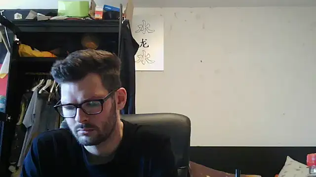 Snapshot of Die-geile-Sau chatting on 05-04-26, 01:18 Die-geile-Sau online show from 05-04-26, 01:18
