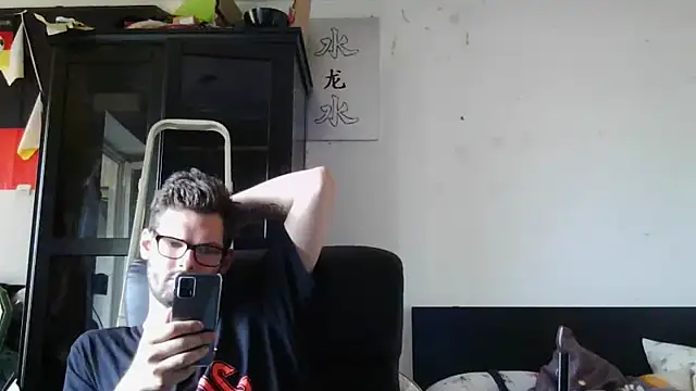 Snapshot of Die-geile-Sau chatting on 05-30-26, 04:26 Die-geile-Sau online show from 05-30-26, 04:26