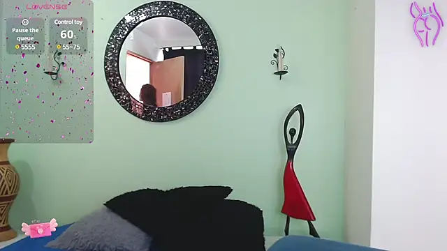 Sofia Franco  online show from 01-17-25, 07:05