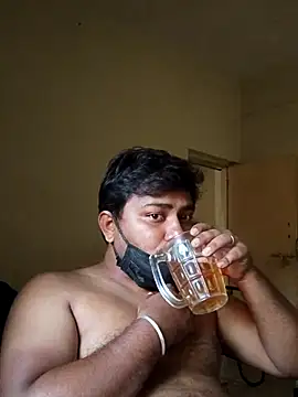 Snapshot of Bangalorebull chatting on 03-19-25, 03:20 Bangalorebull online show from 03-19-25, 03:20