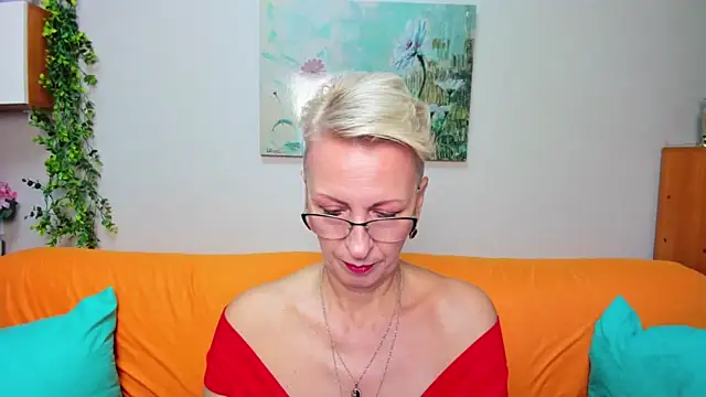 iamyourdream89 online show from 11-26-25, 11:00