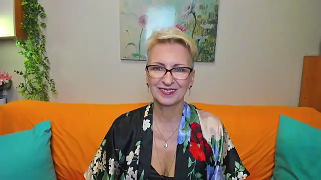 iamyourdream89 online show from 12-01-25, 02:22