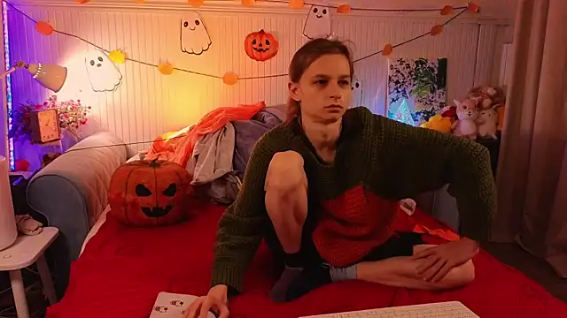 Frank Fraer online show from 10-31-25, 10:22