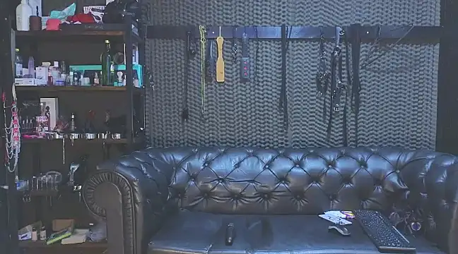 Snapshot of kimberly_swan chatting on 01-29-25, 09:50 kimberly swan online show from 01-29-25, 09:50