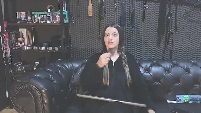 Snapshot of kimberly_swan chatting on 02-07-25, 04:27 kimberly swan online show from 02-07-25, 04:27