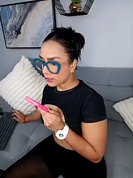 Amber Etan online show from 04-21-26, 02:01