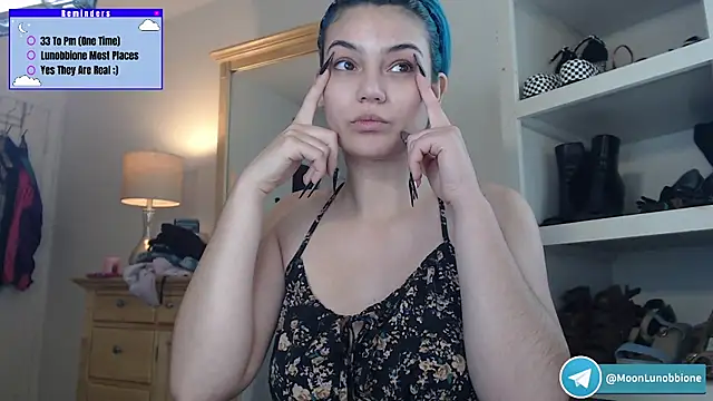 Snapshot of Lunobbione chatting on 03-19-26, 06:34 Lunobbione online show from 03-19-26, 06:34