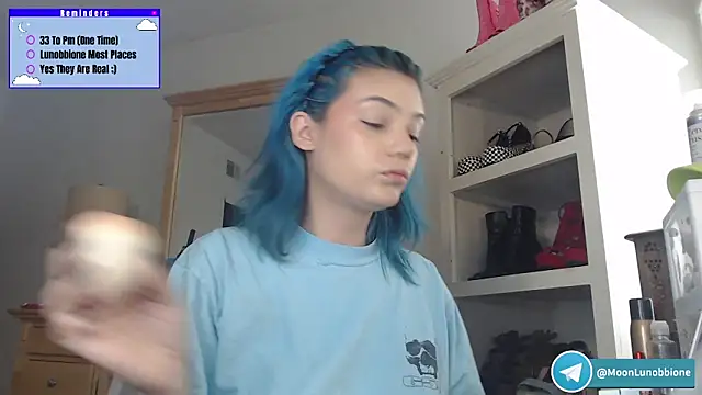 Snapshot of Lunobbione chatting on 03-21-26, 02:31 Lunobbione online show from 03-21-26, 02:31